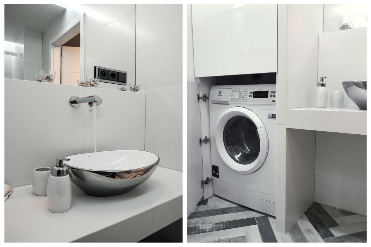 Apartment Your Private 5-star In # 5-minute Walk To Spodek, 10 Minutes To Center *